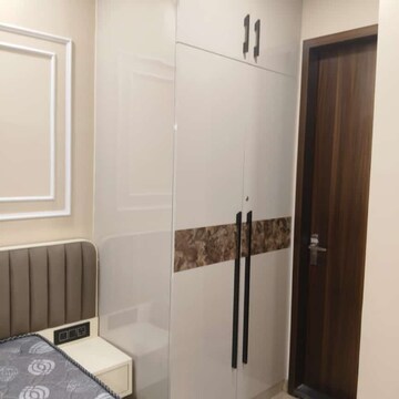 Room in 3 BHK Apartment at Smart World Gems, Sector 89 – for Rent