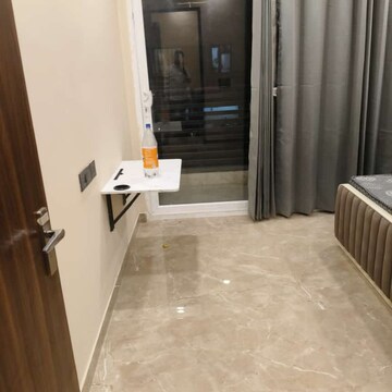 Room in 3.5 BHK Apartment at Smart World Gems, Sector 89 – for Rent