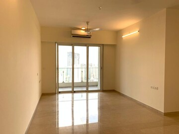 3 BHK Apartment For Rent in LnT Crescent Bay T5, Parel