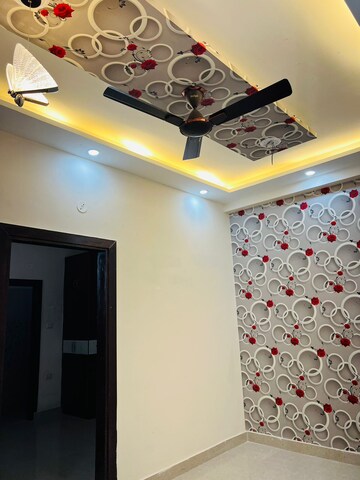 Furnished Amenities in 1 BHK Builder Floor at Sadullahabad – for Sale