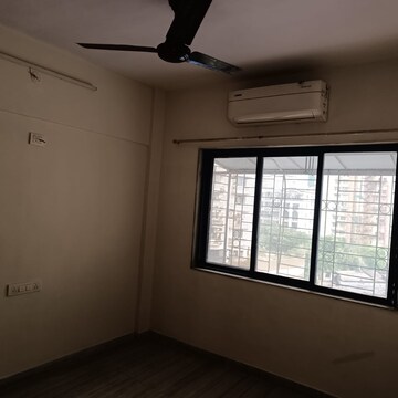 Room in 2 BHK Apartment at Riddhi Gardens CHS, Riddhi Gardens – for Rent