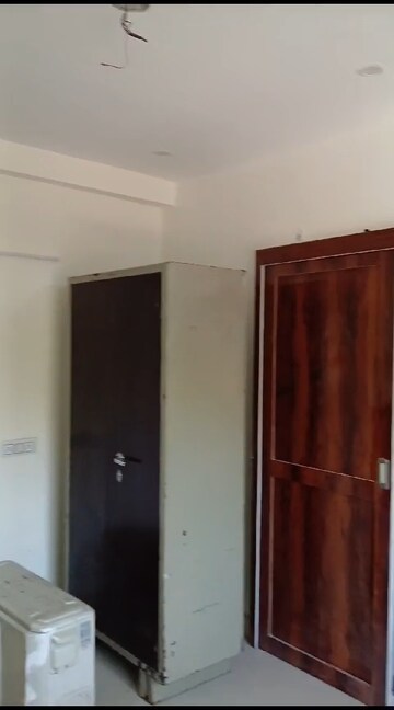 Furnished Amenities in 1 BHK Builder Floor at Vasant Kunj – for Rent