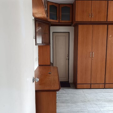 Furnished Amenities in 2 BHK Apartment at Riddhi Gardens CHS, Riddhi Gardens – for Rent