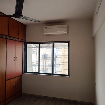 Room in 2 BHK Apartment at Riddhi Gardens CHS, Riddhi Gardens – for Rent
