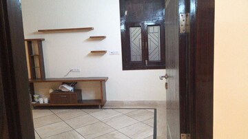 Furnished Amenities in 4 BHK Builder Floor at Rajouri Garden – for Rent