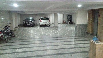 Parking in 4 BHK Builder Floor at Rajouri Garden – for Rent