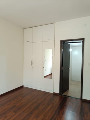Room in 2 BHK Apartment at Godrej Eternity, Kanakapura Road – for Rent