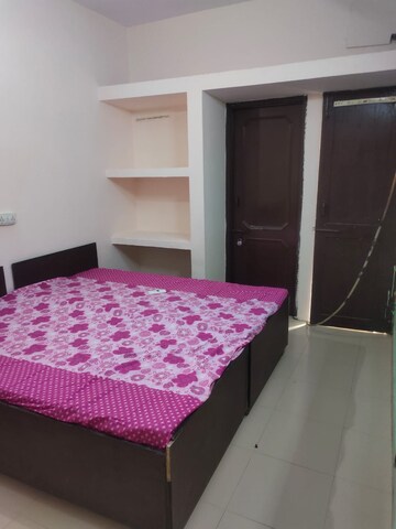 Room in  Pg at Sector 15 – for Rent