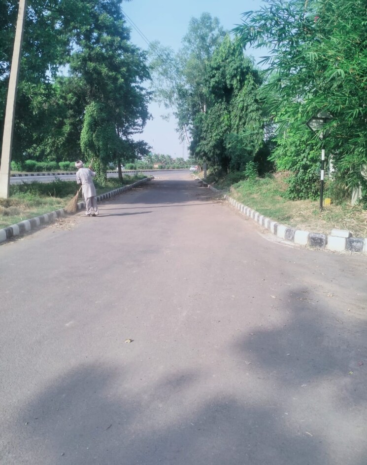 undefined, dera bassi  137 Sq.Yd. Plot In Dera Bassi Mohali 8356619