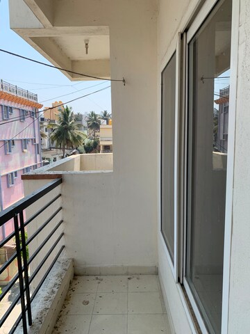 Staircase in 2 BHK Apartment at Bommanahalli – for Rent