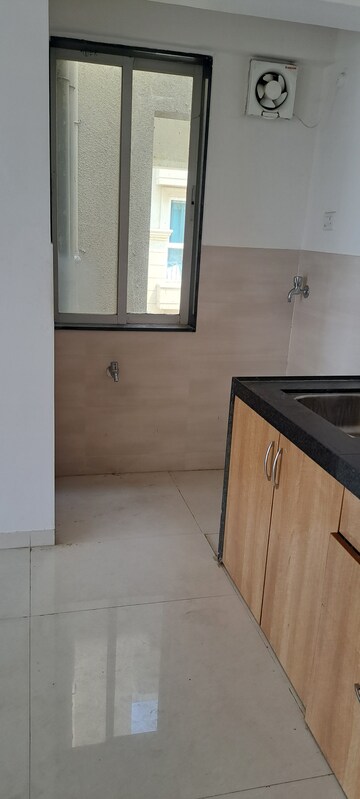 Room in 2 BHK Apartment at Gagan Utopia, Keshav Nagar – for Rent