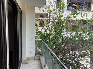 Balcony in 4 BHK Builder Floor at Safdarjang Enclave – for Rent