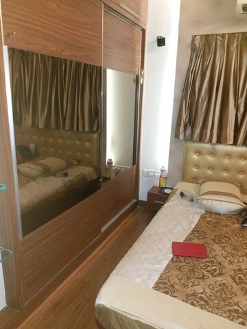Bedroom in 2 BHK Apartment at Benhur CHS LTD, Andheri West – for Rent