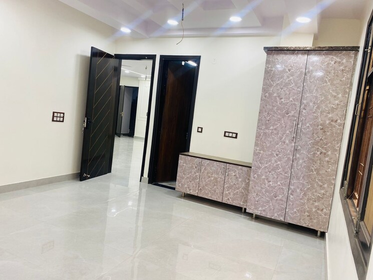 Room, baba colony 4 Bedroom 1350 Sq.Ft. Builder Floor In Baba Colony Delhi 8356913