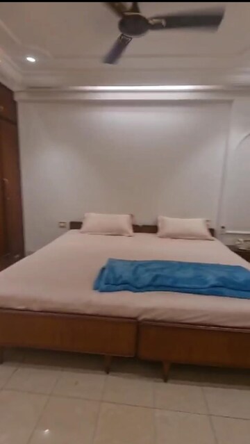Bedroom in 2 BHK Apartment at Atlas Skywalker CHS, Andheri West – for Rent