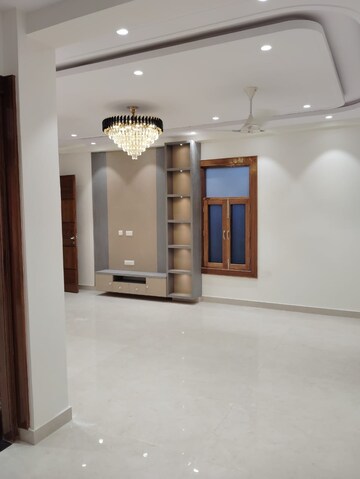 Room in 3.5 BHK Apartment at Sarjapur – for Sale