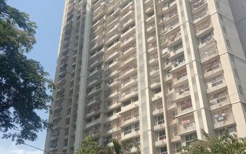2 BHK Apartment For Rent in Evershine Crown, Kandivali East