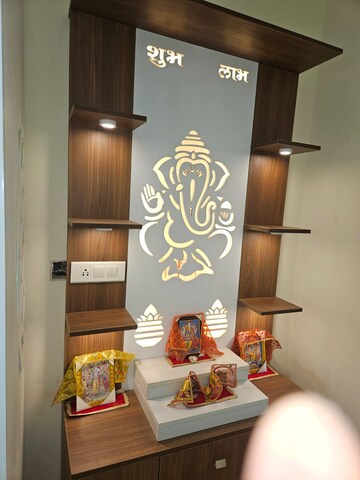 Furnished Amenities in 3.5 BHK Apartment at Shree Vardhman Victoria, Sector 70 – for Rent