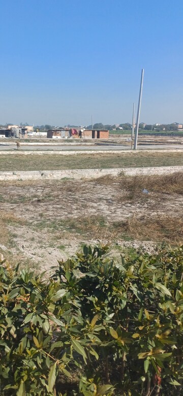  Plot For Sale in Jewar