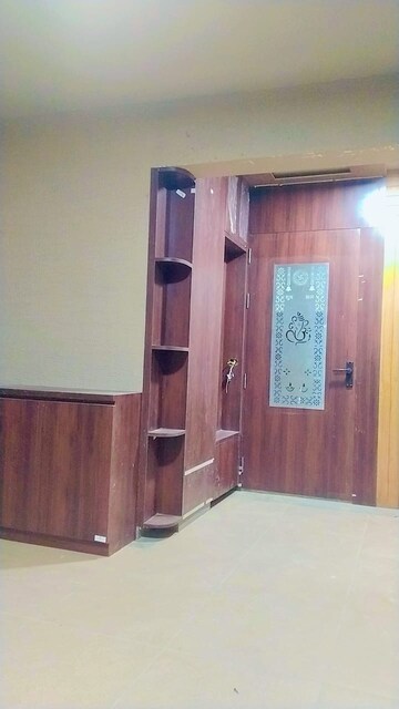 Bedroom in 2 BHK Apartment at Gota – for Rent
