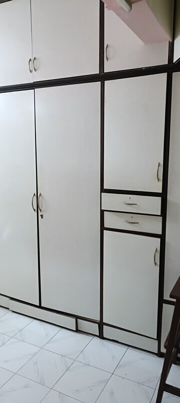 Furnished Amenities in 1 RK Apartment at Manish Darshan Andheri, Andheri East – for Rent