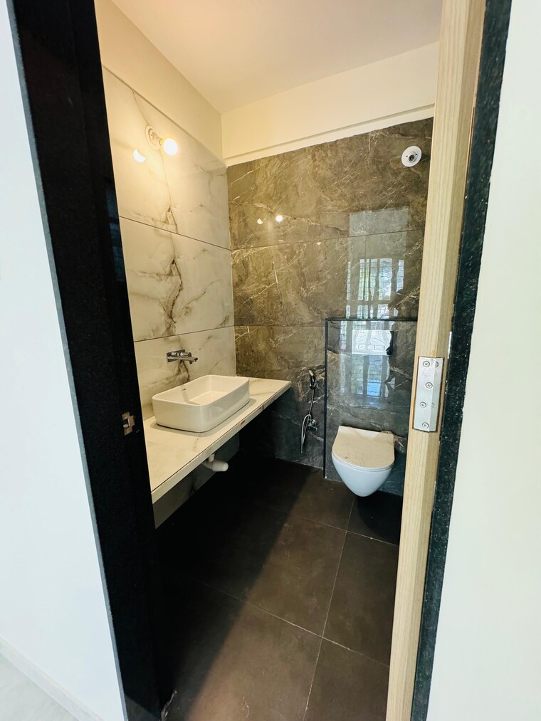 Bathroom, jethani-trinity-grace 2 Bedroom 798 Sq.Ft. Apartment In Wakad Pune 8357208