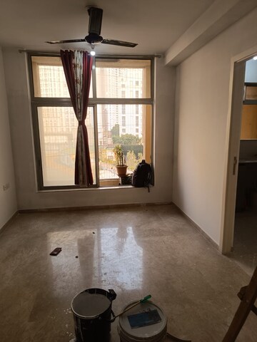 Room in 1 BHK Apartment at Hiranandani Estate Solitaire C, Ghodbunder Road – for Rent