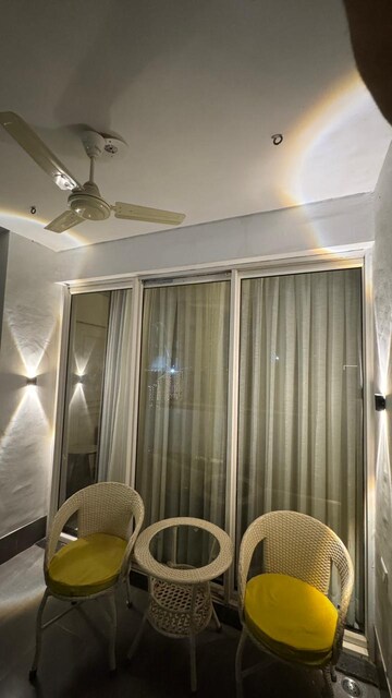 Master Bedroom in 2.5 BHK Apartment at M3M Escala, Sector 70a – for Rent