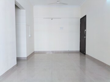 Room in 1 BHK Apartment at K Raheja Raheja Residency, Malad East – for Rent