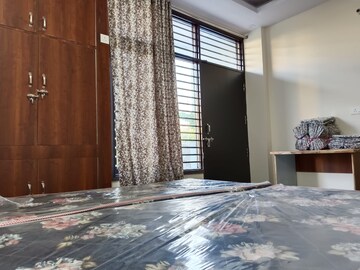 Room in  Pg at Sector 62 – for Rent