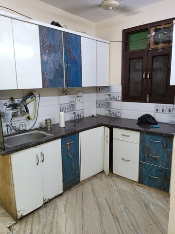 Kitchen in 1.5 BHK Builder Floor at Gagan Vihar – for Rent