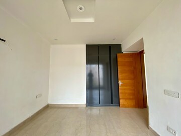 Room in 3 BHK Apartment at Peer Mucchalla – for Sale
