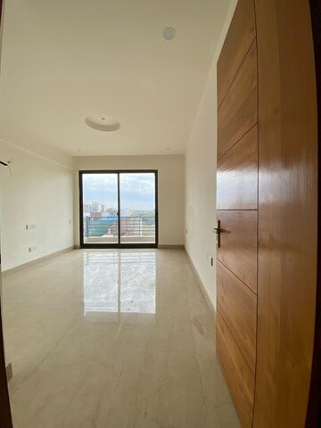 Room in 3 BHK Apartment at Peer Mucchalla – for Sale