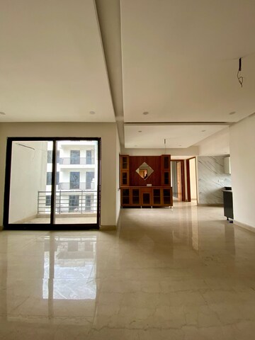 Room in 3 BHK Apartment at Peer Mucchalla – for Sale
