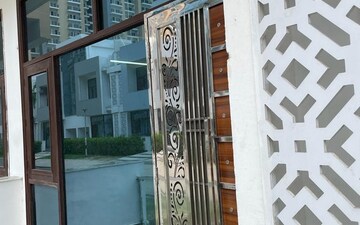 2.5 BHK Apartment For Sale in Amrapali Dream Valley, Tech Zone 4 Greater Noida