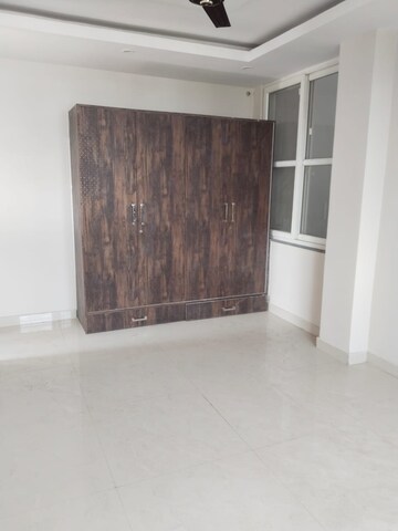 Room in 3 BHK Apartment at Sarjapur – for Sale