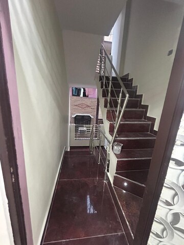 Staircase in 1.5 BHK Builder Floor at Laxmi Nagar – for Rent