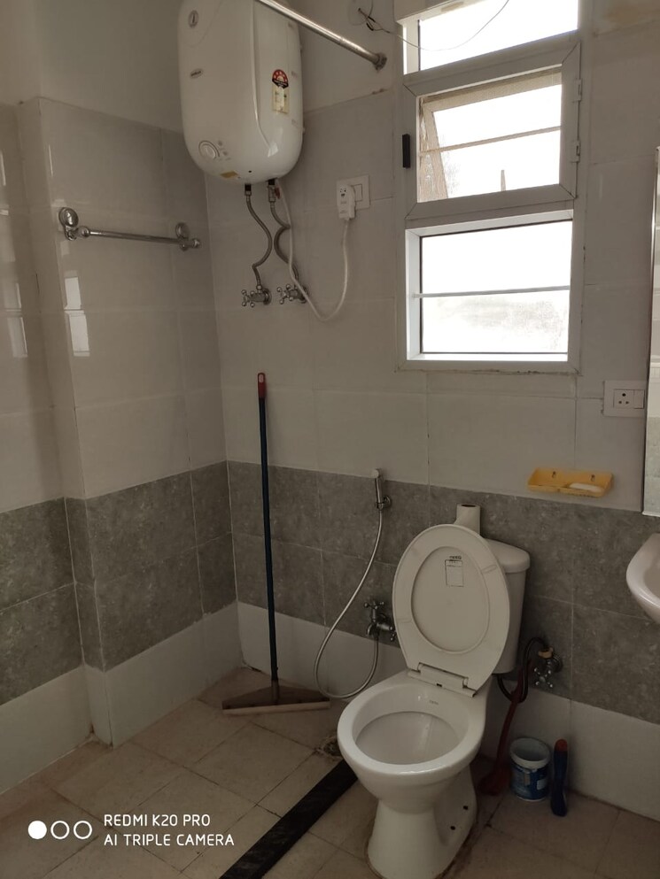 Bathroom, gandharva-imperial-crest 3.5 Bedroom 1844 Sq.Ft. Apartment In Vrindavan Yojna Lucknow 8357527