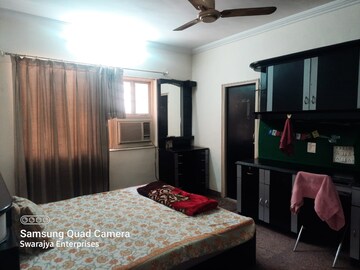 Master Bedroom in 2 BHK Apartment at Shiv Bhagtani Manor 3B CHS, Chandivali – for Rent