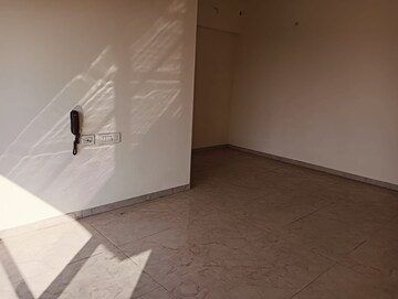 Room in 2 BHK Apartment at Lotus Sky Garden, Malad West – for Rent
