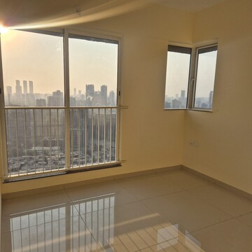 3 BHK Apartment For Rent in Shapoorji Pallonji Alpine, Kandivali East