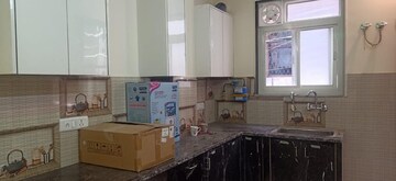 Kitchen in 1.5 BHK Builder Floor at Laxmi Nagar – for Rent