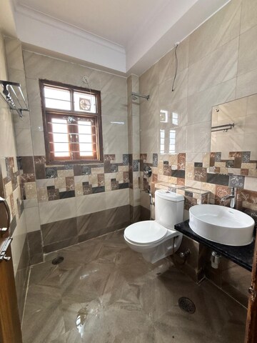 3 BHK Builder Floor For Rent in Orchid Island, Sector 51