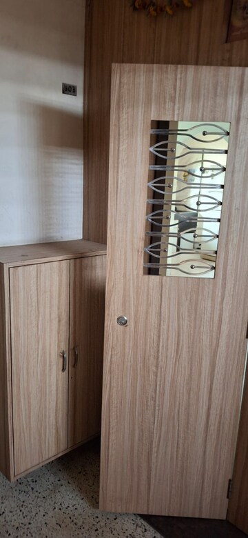 Furnished Amenities in 2 BHK Apartment at Bimbisaar Nagar CHS, Goregaon East – for Rent