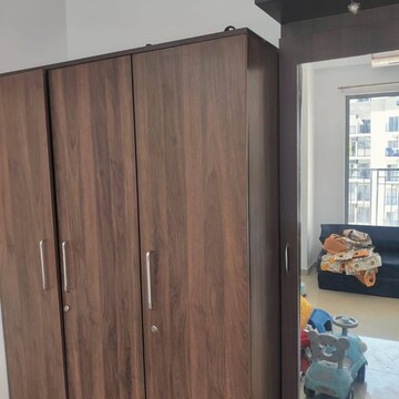 Furnished Amenities in 2 BHK Apartment at Supertech Cape Town, Sector 74 – for Rent