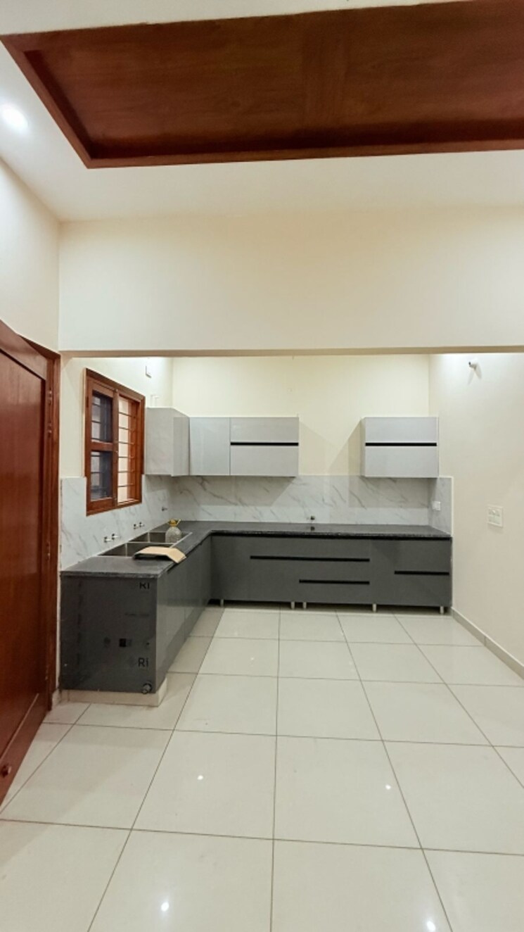 Kitchen, kharar road 4 Bedroom 140 Sq.Yd. Independent House In Kharar Road Mohali 8357901