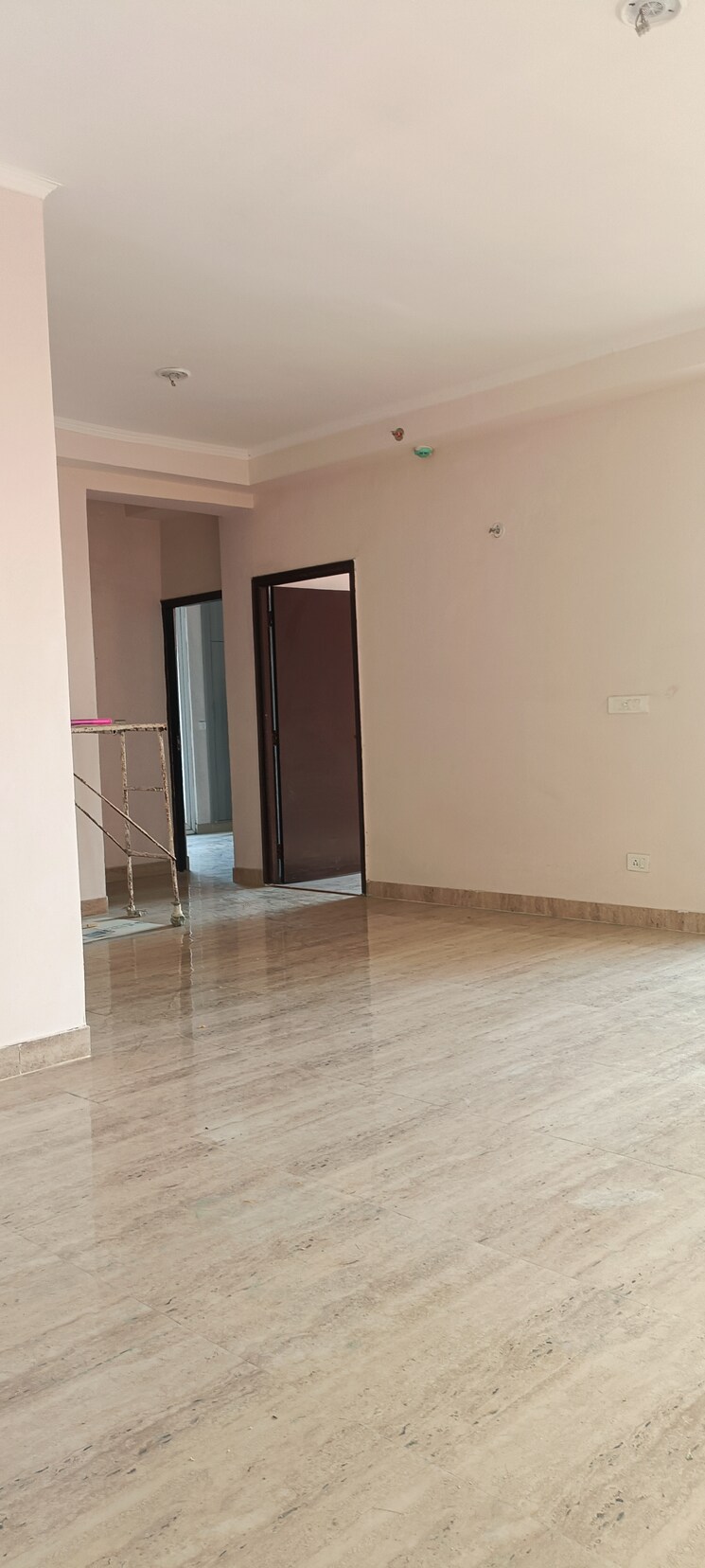 Room, amrapali-golf-homes 3 Bedroom 1595 Sq.Ft. Apartment In Sector 4 Greater Noida Greater Noida 8357985