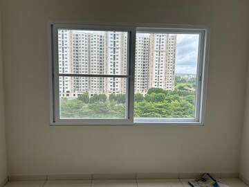Room in 2 BHK Apartment at Shriram Greenfield, Budigere – for Sale
