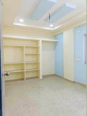 Room in 2 BHK Builder Floor at Sector 70 – for Rent