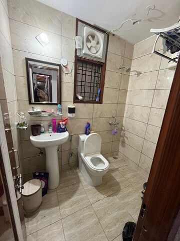 Bathroom in 3 BHK Apartment at Kalyani Paradise, Kalyan Nagar – for Rent